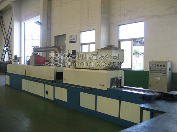 连续通过式涂油机